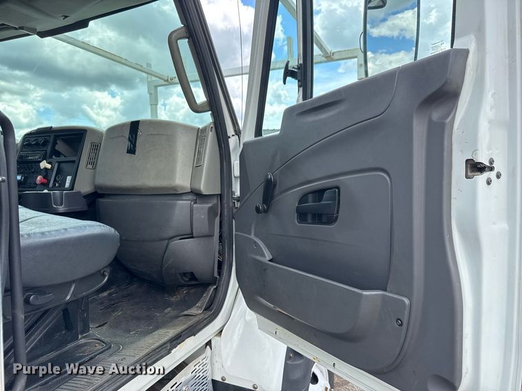 image for item EQ1479 2012 International 7600 Crew Cab crane truck