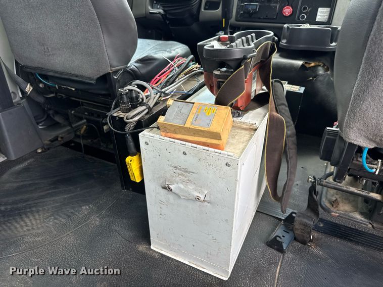 image for item EQ1479 2012 International 7600 Crew Cab crane truck