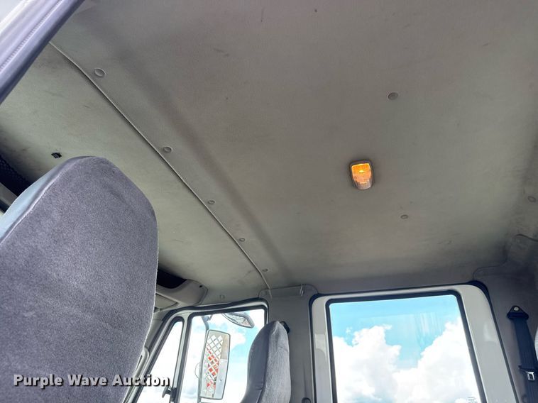 image for item EQ1479 2012 International 7600 Crew Cab crane truck