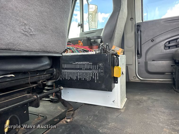 image for item EQ1479 2012 International 7600 Crew Cab crane truck