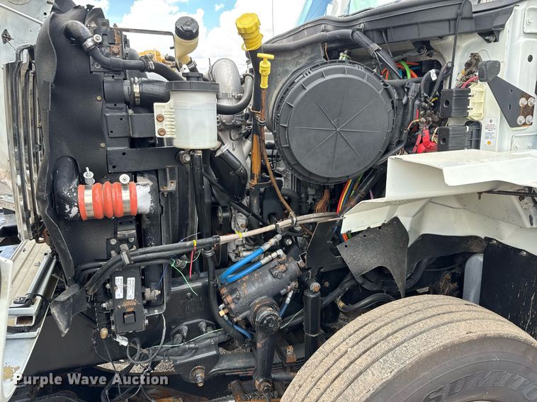 image for item EQ1479 2012 International 7600 Crew Cab crane truck