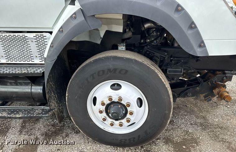 image for item EQ1479 2012 International 7600 Crew Cab crane truck