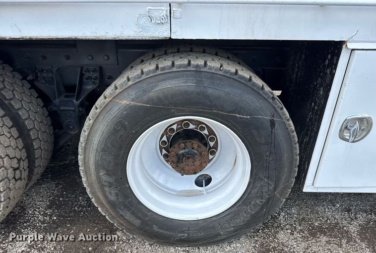 image for item EQ1479 2012 International 7600 Crew Cab crane truck