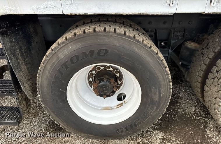 image for item EQ1479 2012 International 7600 Crew Cab crane truck