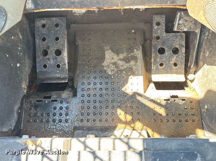 image for item EQ1492 2010 Bobcat T650 tracked skid steer loader