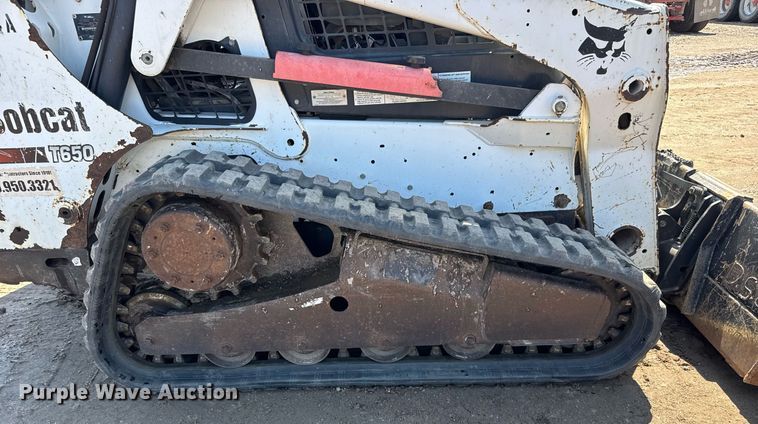 image for item EQ1492 2010 Bobcat T650 tracked skid steer loader