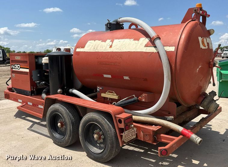 image for item EQ1493 2002 Ditch Witch FX30 vacuum excavator