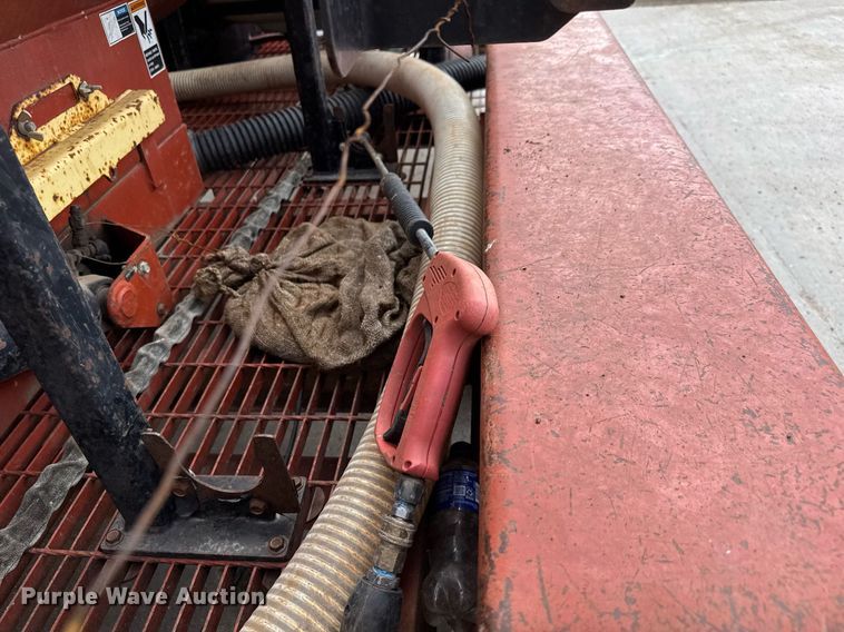 image for item EQ1493 2002 Ditch Witch FX30 vacuum excavator