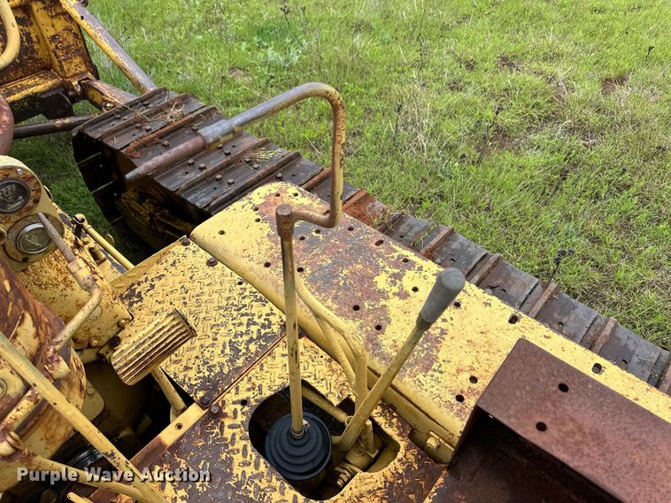 image for item EQ4724 1958 Caterpillar D6 9U dozer