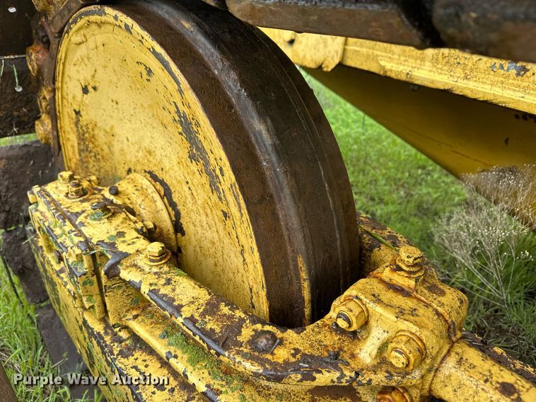 image for item EQ4724 1958 Caterpillar D6 9U dozer