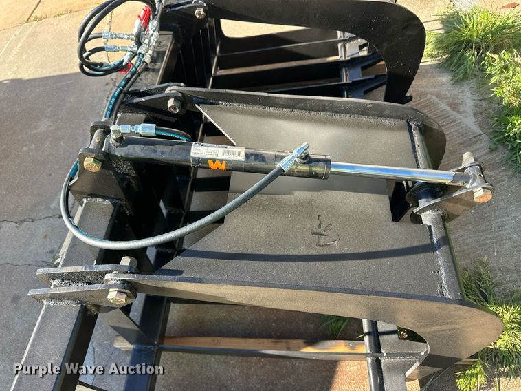 image for item EQ4761 74