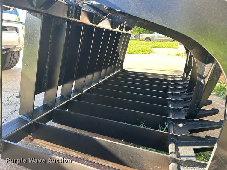 image for item EQ4761 74