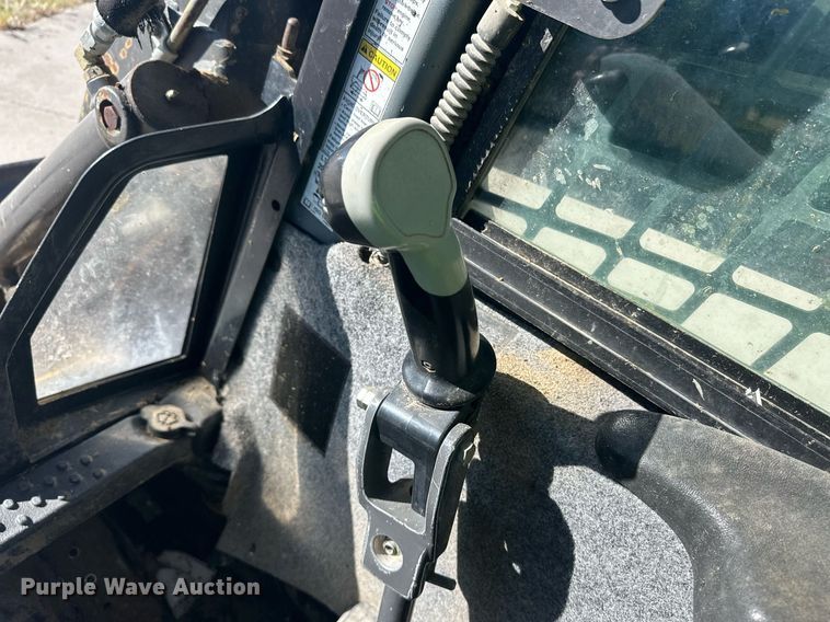 image for item EQ4762 2008 New Holland L175 skid steer loader