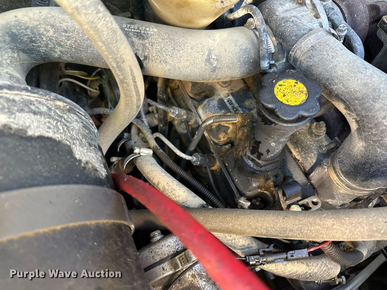 image for item EQ4762 2008 New Holland L175 skid steer loader