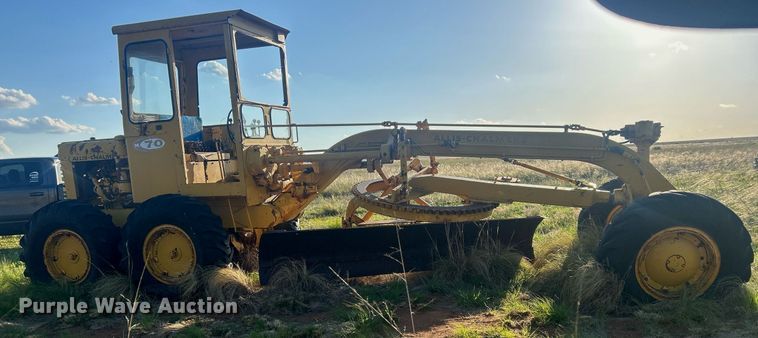 image for item EX9804 Allis-Chalmers M70 rigid frame motor grader