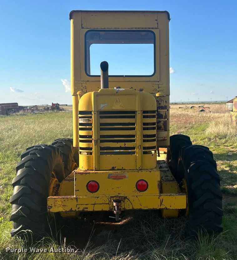 image for item EX9804 Allis-Chalmers M70 rigid frame motor grader