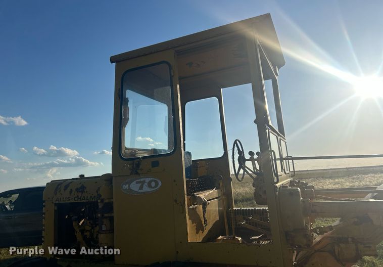 image for item EX9804 Allis-Chalmers M70 rigid frame motor grader