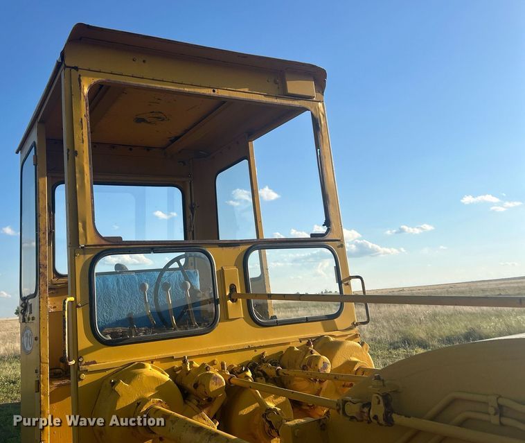 image for item EX9804 Allis-Chalmers M70 rigid frame motor grader