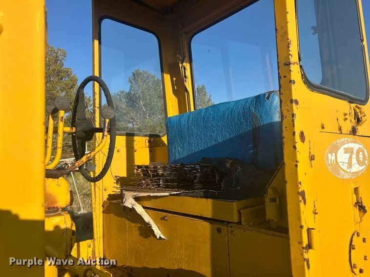 image for item EX9804 Allis-Chalmers M70 rigid frame motor grader