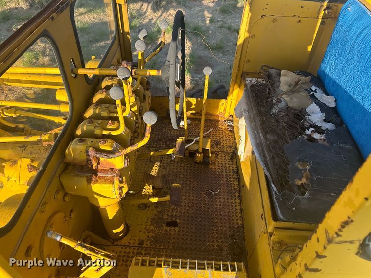 image for item EX9804 Allis-Chalmers M70 rigid frame motor grader