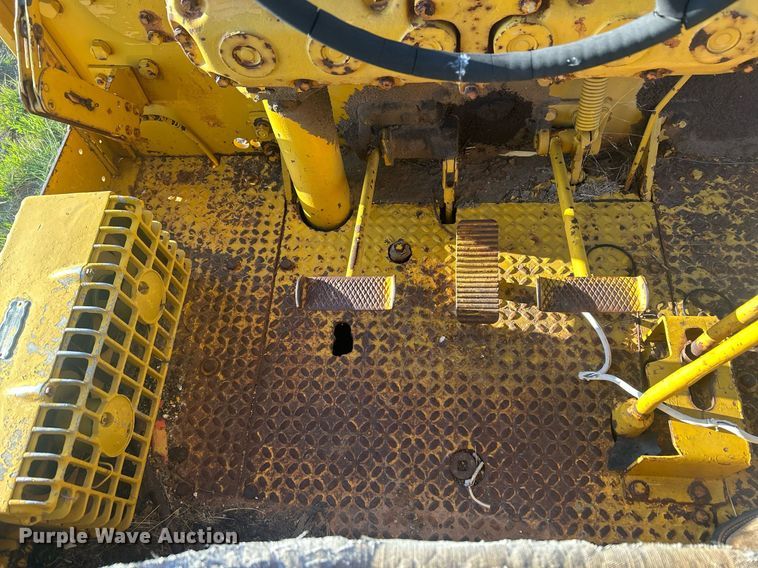 image for item EX9804 Allis-Chalmers M70 rigid frame motor grader