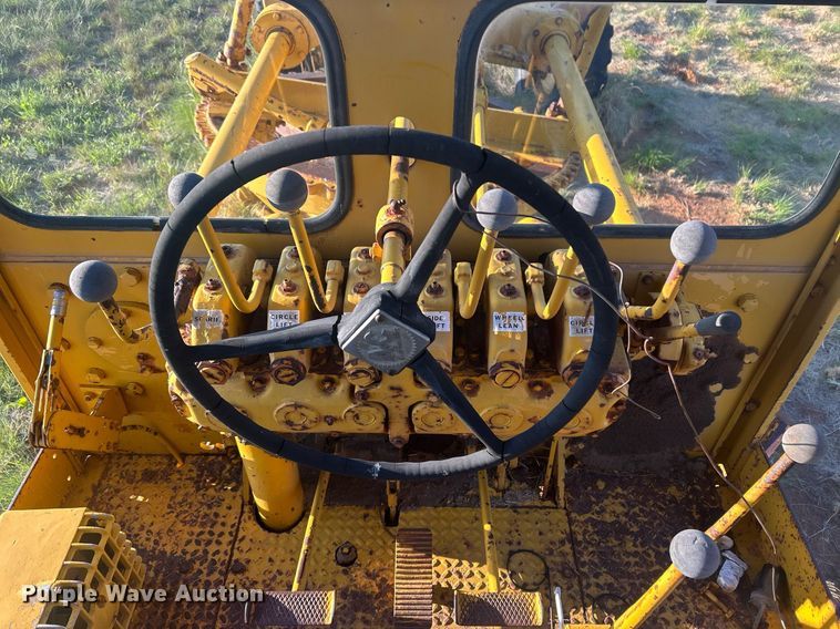image for item EX9804 Allis-Chalmers M70 rigid frame motor grader