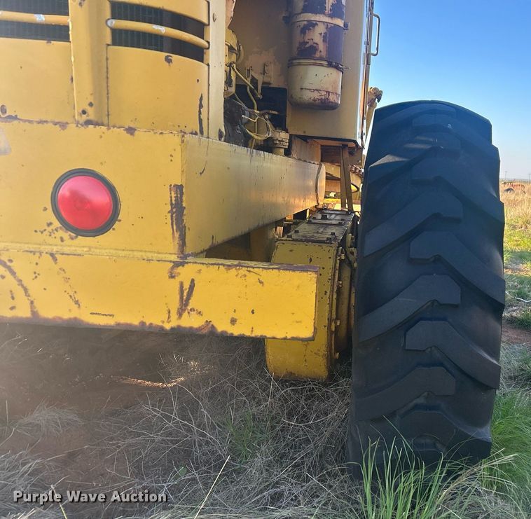 image for item EX9804 Allis-Chalmers M70 rigid frame motor grader