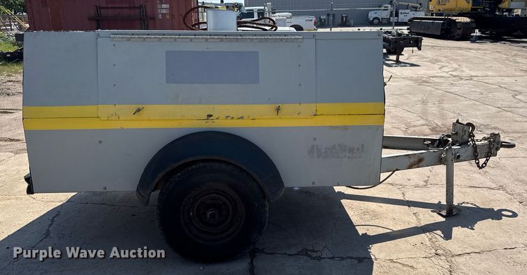 image for item MS9971 1994 LeRoi International 3272X451 air compressor