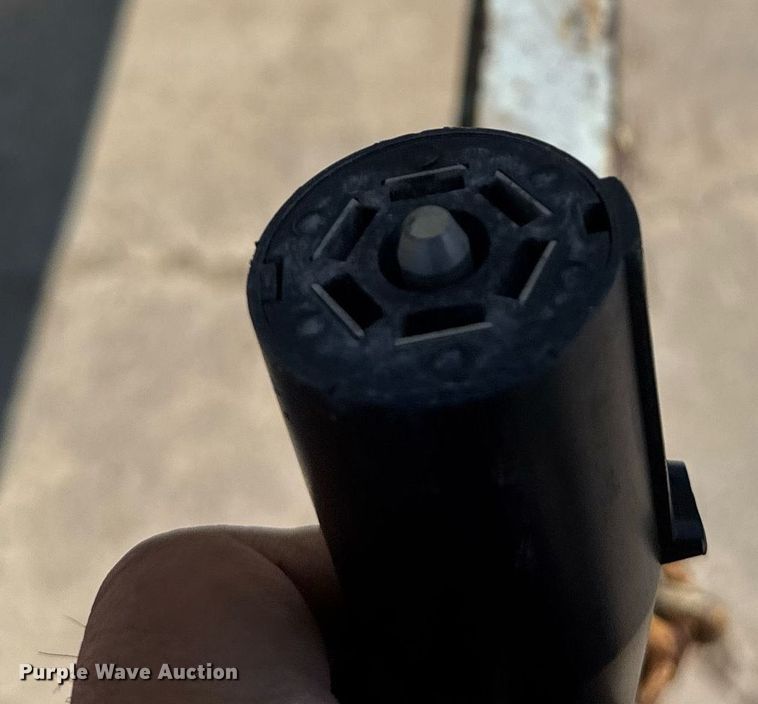 image for item MS9971 1994 LeRoi International 3272X451 air compressor