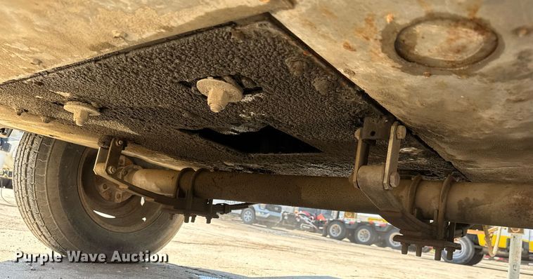 image for item MS9971 1994 LeRoi International 3272X451 air compressor