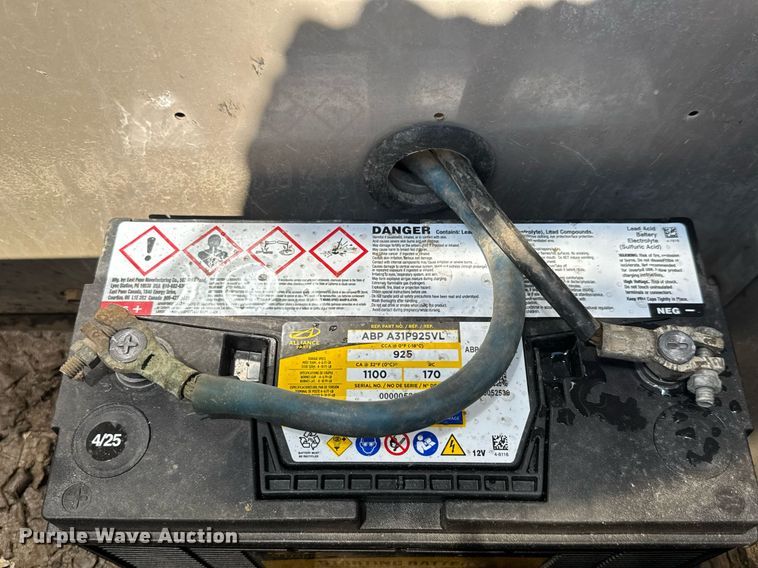 image for item MS9971 1994 LeRoi International 3272X451 air compressor