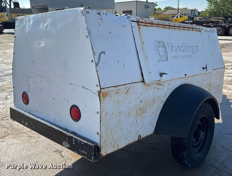 image for item MS9972 1997 LeRoi International Q185DJE air compressor