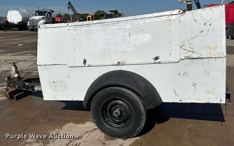 image for item MS9972 1997 LeRoi International Q185DJE air compressor