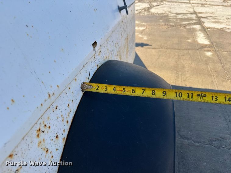 image for item MS9972 1997 LeRoi International Q185DJE air compressor