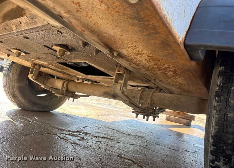 image for item MS9972 1997 LeRoi International Q185DJE air compressor