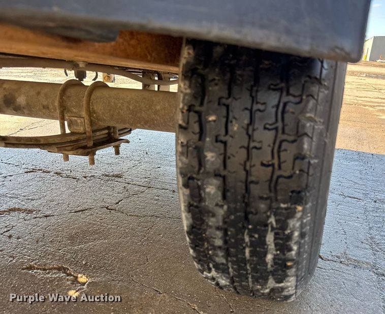 image for item MS9972 1997 LeRoi International Q185DJE air compressor