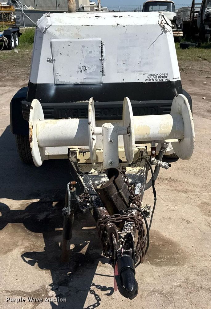 image for item MS9973 1997 Ingersoll Rand P185WJD air compressor