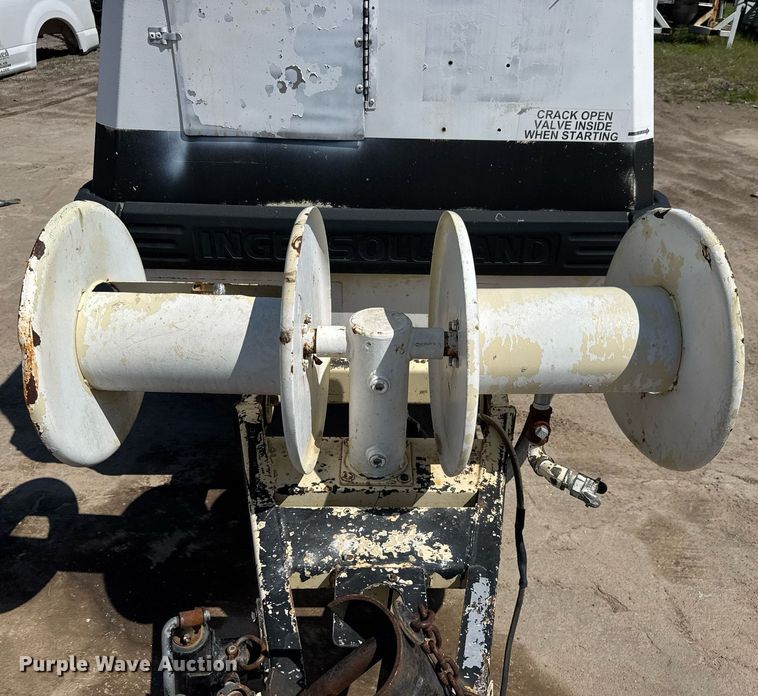 image for item MS9973 1997 Ingersoll Rand P185WJD air compressor