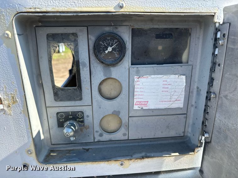 image for item MS9973 1997 Ingersoll Rand P185WJD air compressor