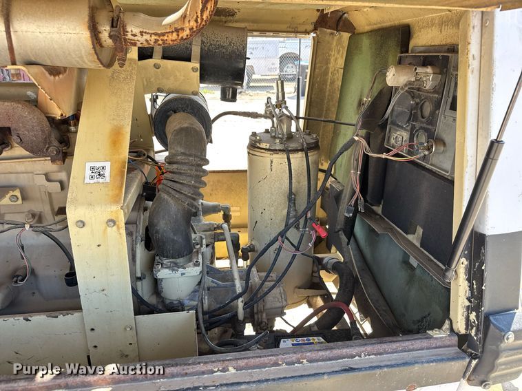 image for item MS9973 1997 Ingersoll Rand P185WJD air compressor