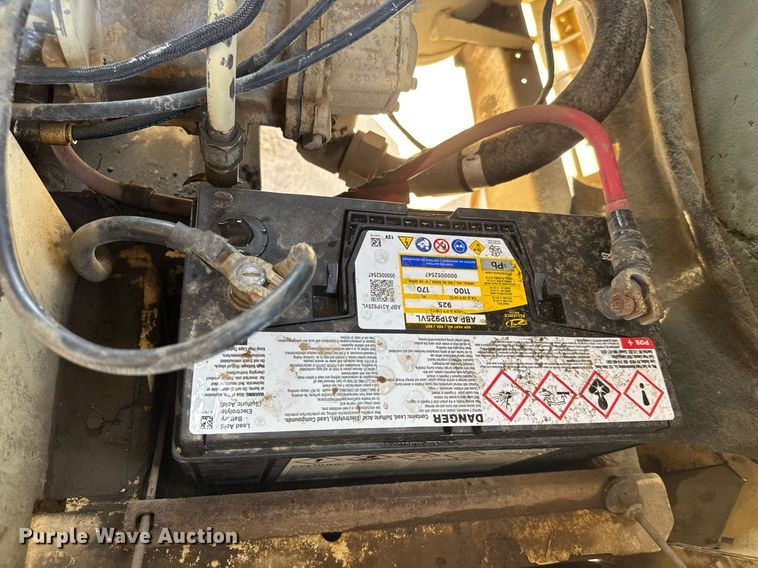 image for item MS9973 1997 Ingersoll Rand P185WJD air compressor