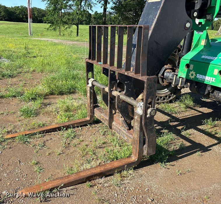 image for item ND9710 2015 JLG 6042 telehandler