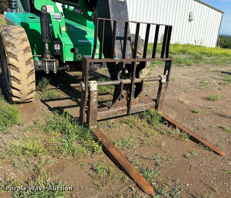 image for item ND9710 2015 JLG 6042 telehandler