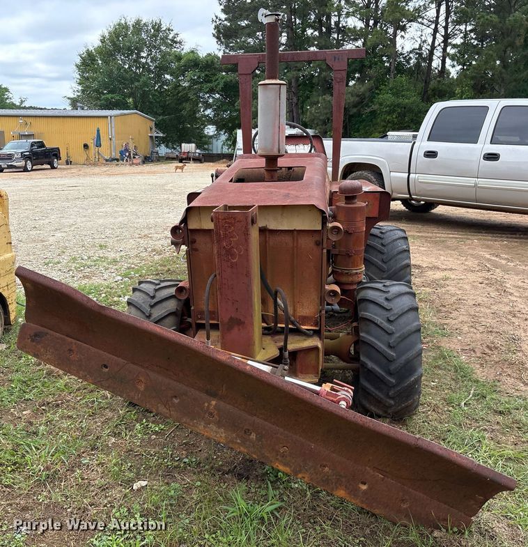 image for item ND9712 1979 Ditch Witch R40 trencher