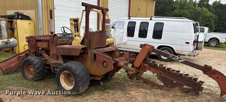 image for item ND9712 1979 Ditch Witch R40 trencher