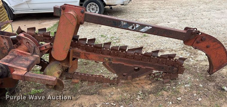 image for item ND9712 1979 Ditch Witch R40 trencher