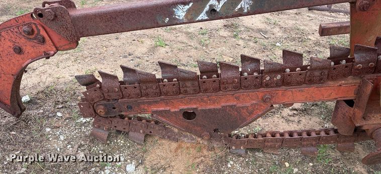 image for item ND9712 1979 Ditch Witch R40 trencher