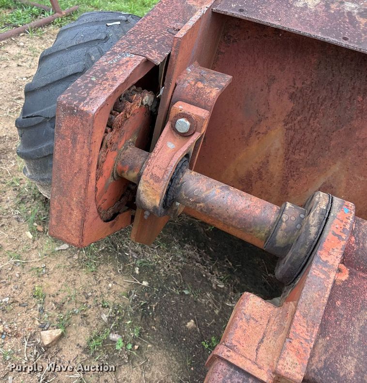 image for item ND9712 1979 Ditch Witch R40 trencher