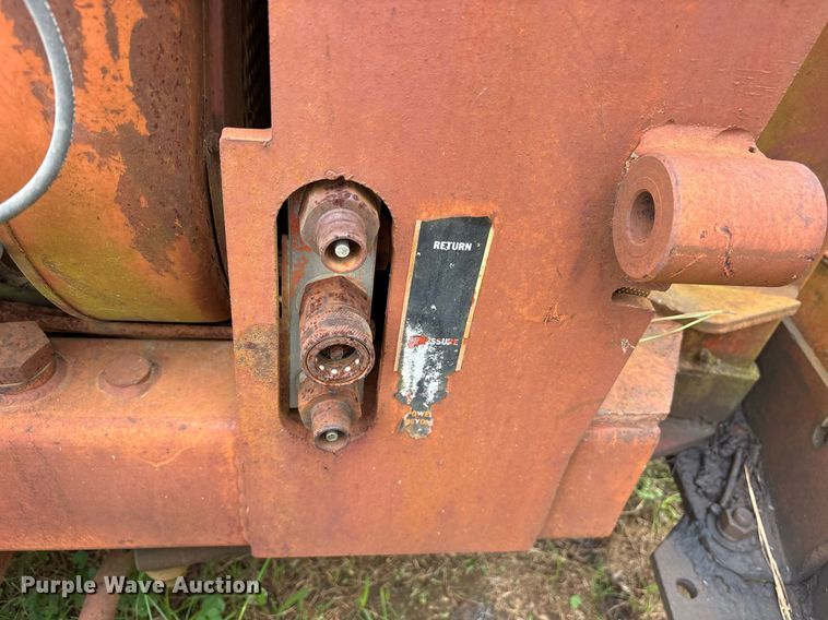 image for item ND9712 1979 Ditch Witch R40 trencher