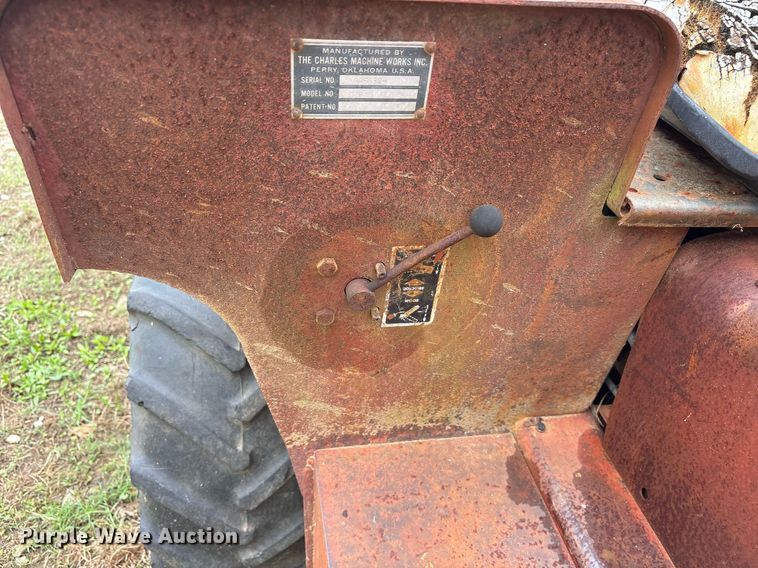 image for item ND9712 1979 Ditch Witch R40 trencher